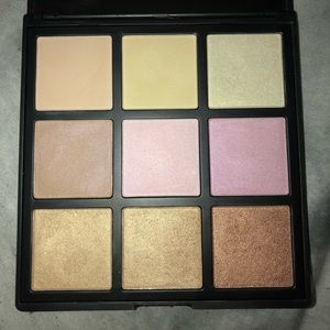 Morphe Deysi Danger highlighter palette